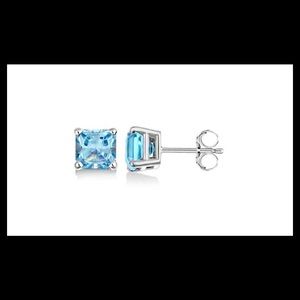 NEW 18k White Gold Aquamarine Princess Cut Stud Earrings
